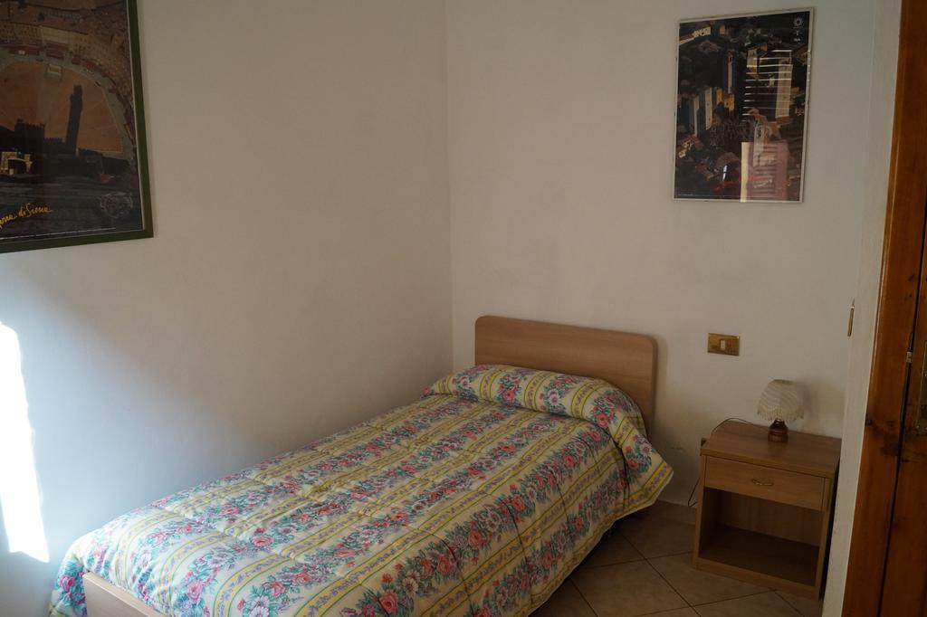 Il Pozzo Della Citerna Hotel Castelnuovo Berardenga Room photo