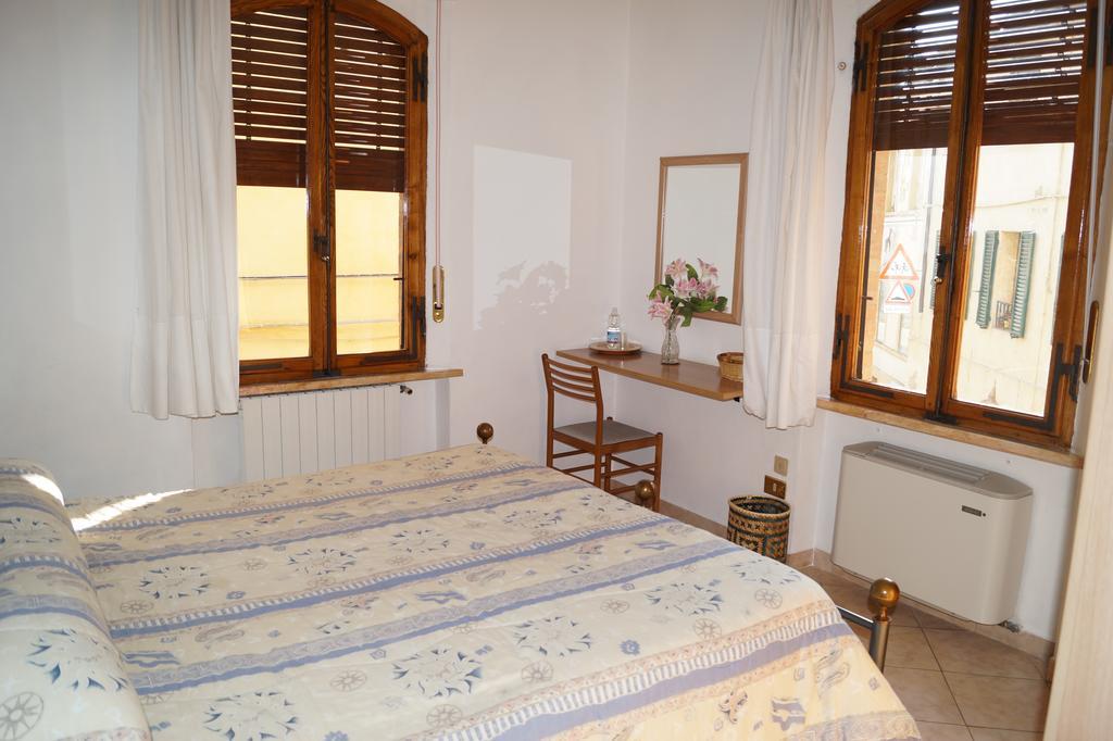 Il Pozzo Della Citerna Hotel Castelnuovo Berardenga Room photo