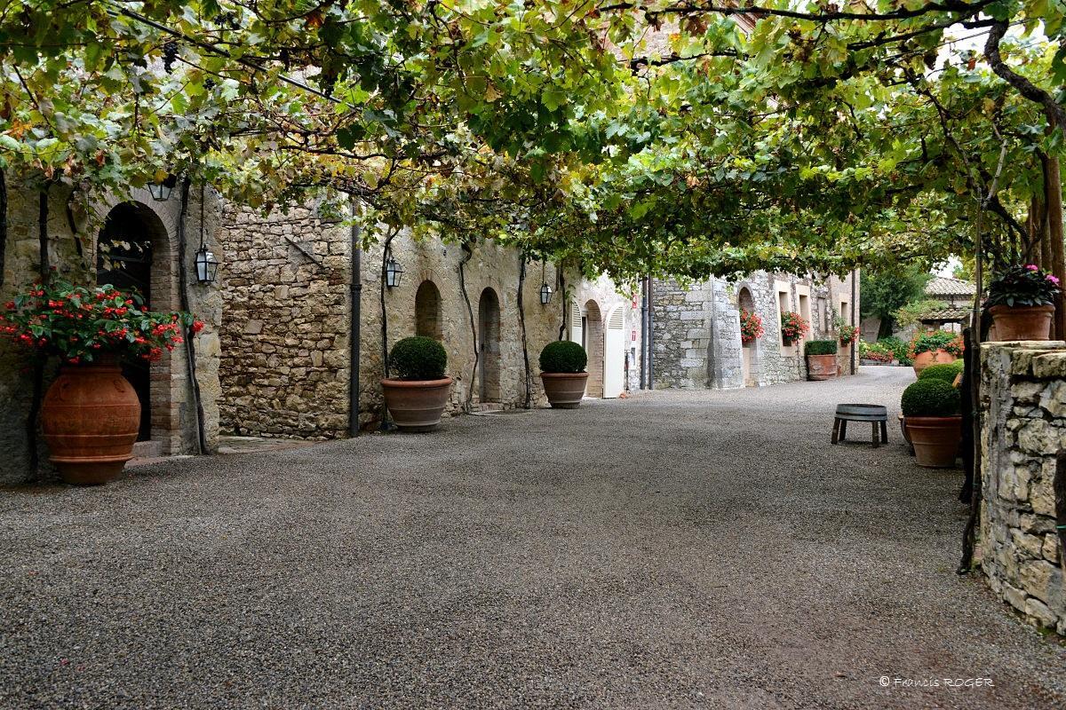 Il Pozzo Della Citerna Hotel Castelnuovo Berardenga Exterior photo