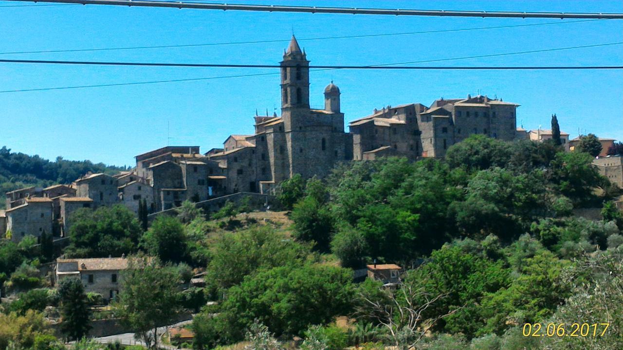 Il Pozzo Della Citerna Hotel Castelnuovo Berardenga Exterior photo